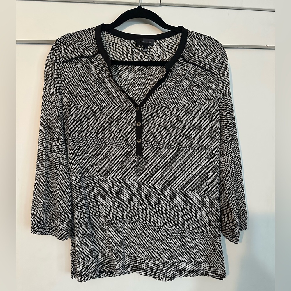 The Limited Monochrome Patterned Blouse